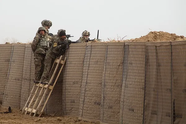 Blast wall