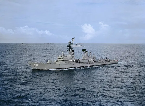HMAS Perth (D 38)