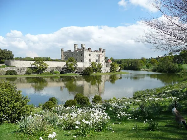 Castles in Great Britain and Ireland