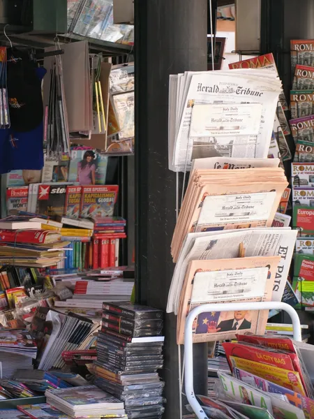 Decline of newspapers