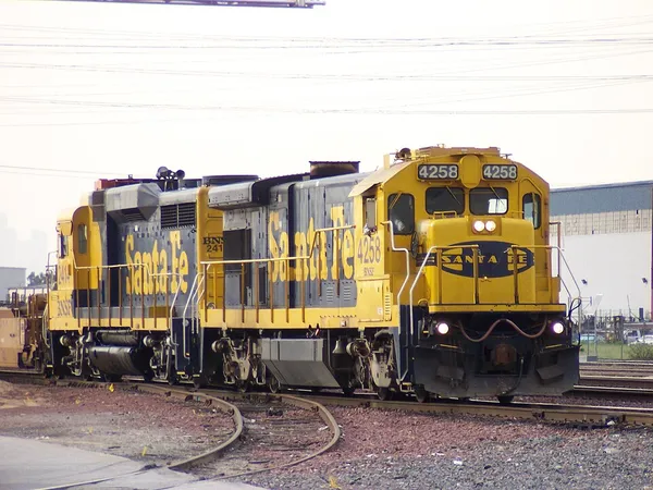 GE B23-7