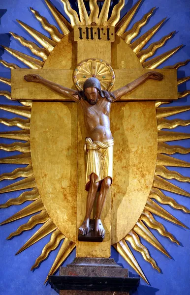 Crucifixion in the arts