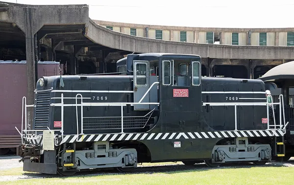 GE 44-ton switcher