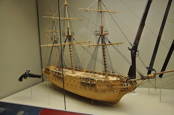 HMS St Lawrence (1814)