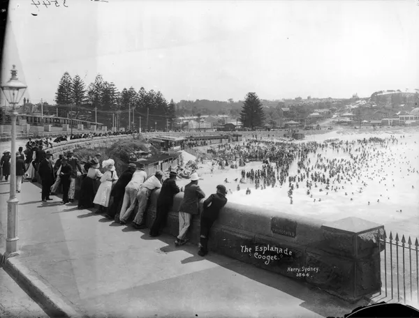 1907 Sydney bathing costume protests