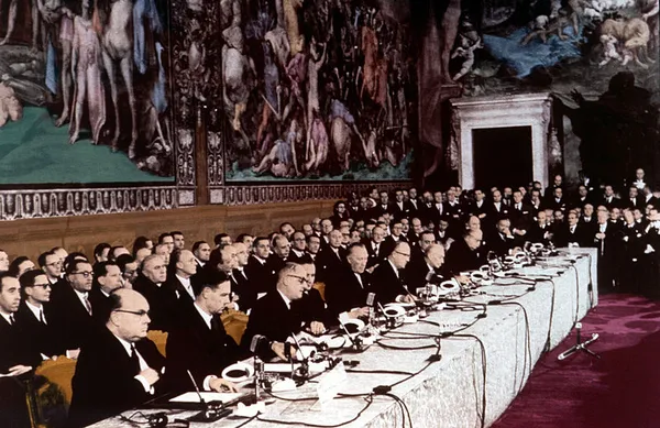 1957