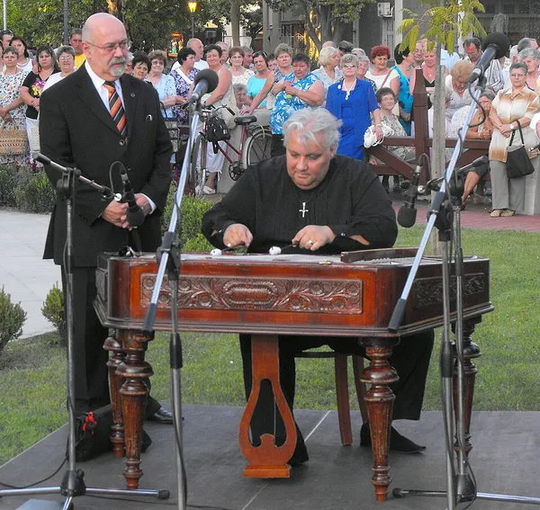 Classification of percussion instruments