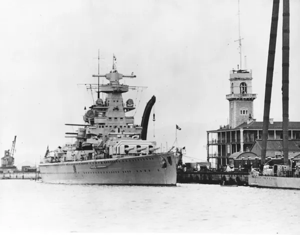German cruiser Admiral Scheer