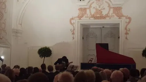 Avi Avital