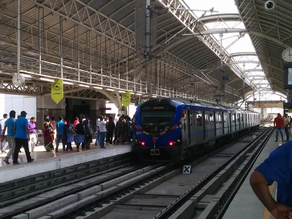 Alandur metro station