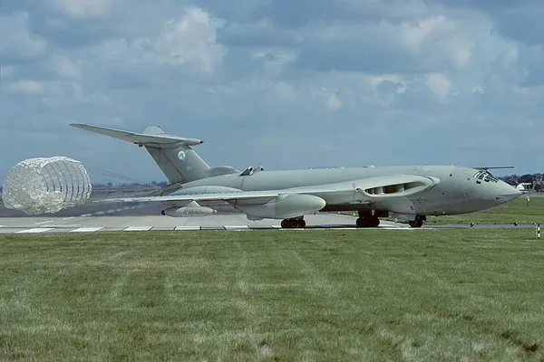 Handley Page Victor