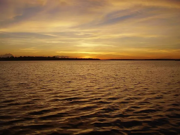 Itaipu Lake