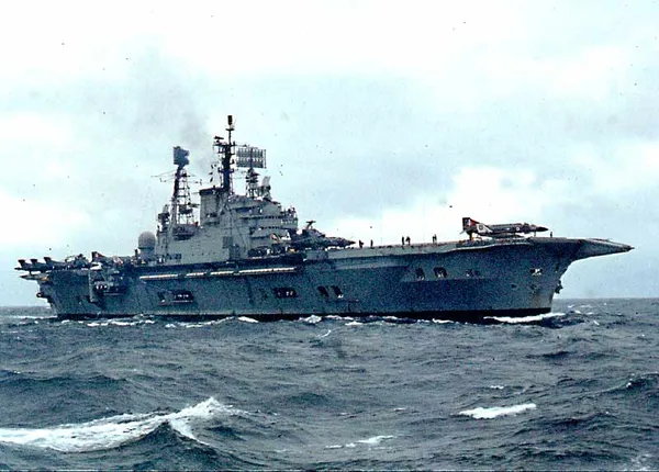 HMS Ark Royal (R09)
