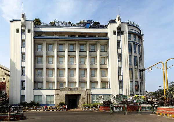 Dare House