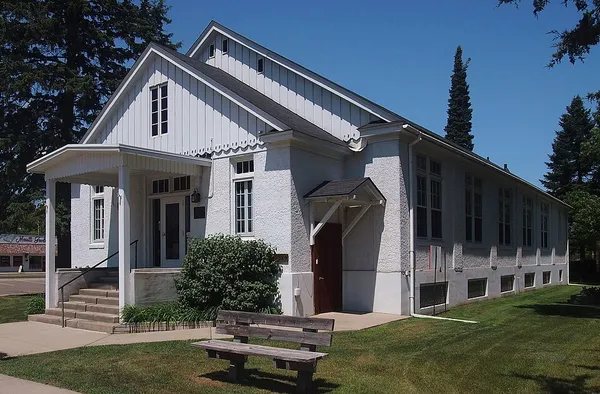 Cole Memorial Building