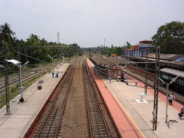 Ernakulam–Kollam line (via Kottayam and Kayamkulam)