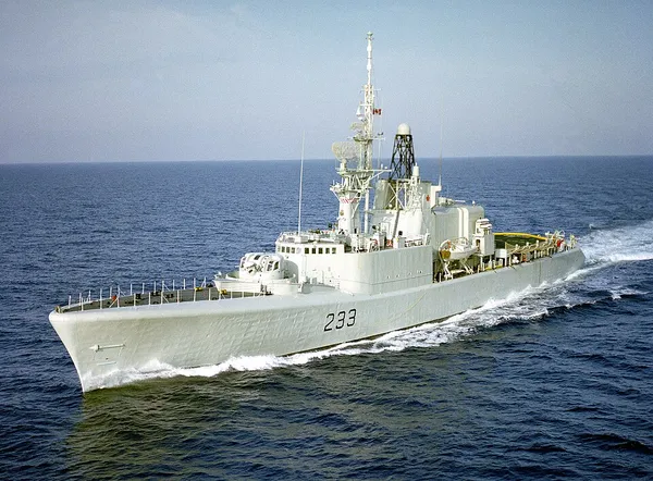 HMCS Fraser (DDH 233)