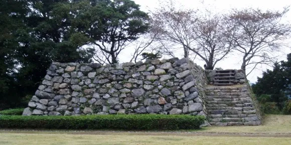 Futamata Castle