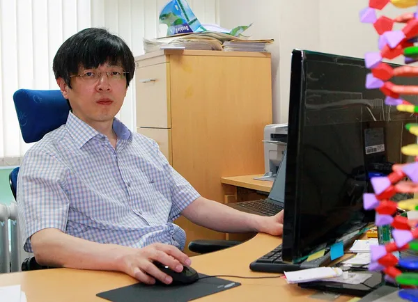 Kim Jin-soo (biologist)