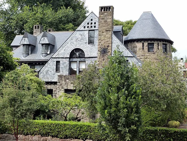 Dr. K. A. J. and Cora Mackenzie House