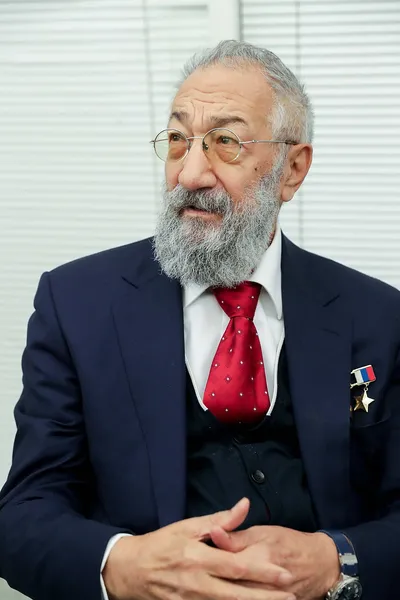 Artur Chilingarov