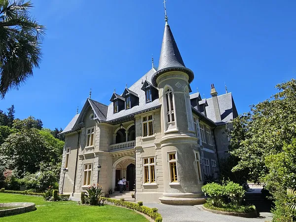 Biester Palace