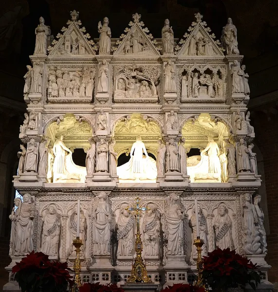 Gothic art and architecture in Pavia