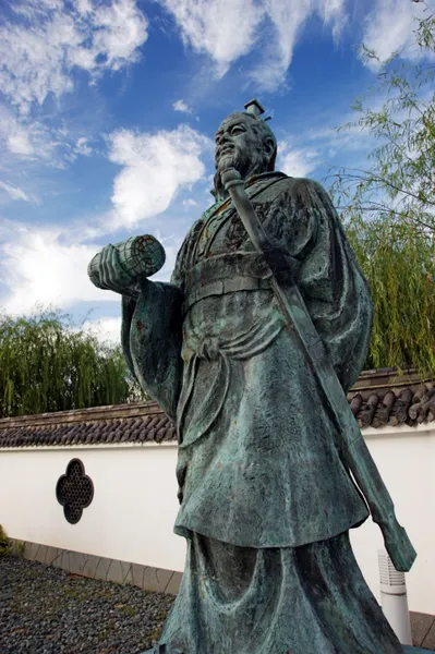 512 BC