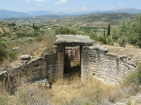 Kato Phournos tholos