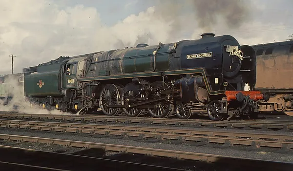BR Standard Class 7 70013 Oliver Cromwell